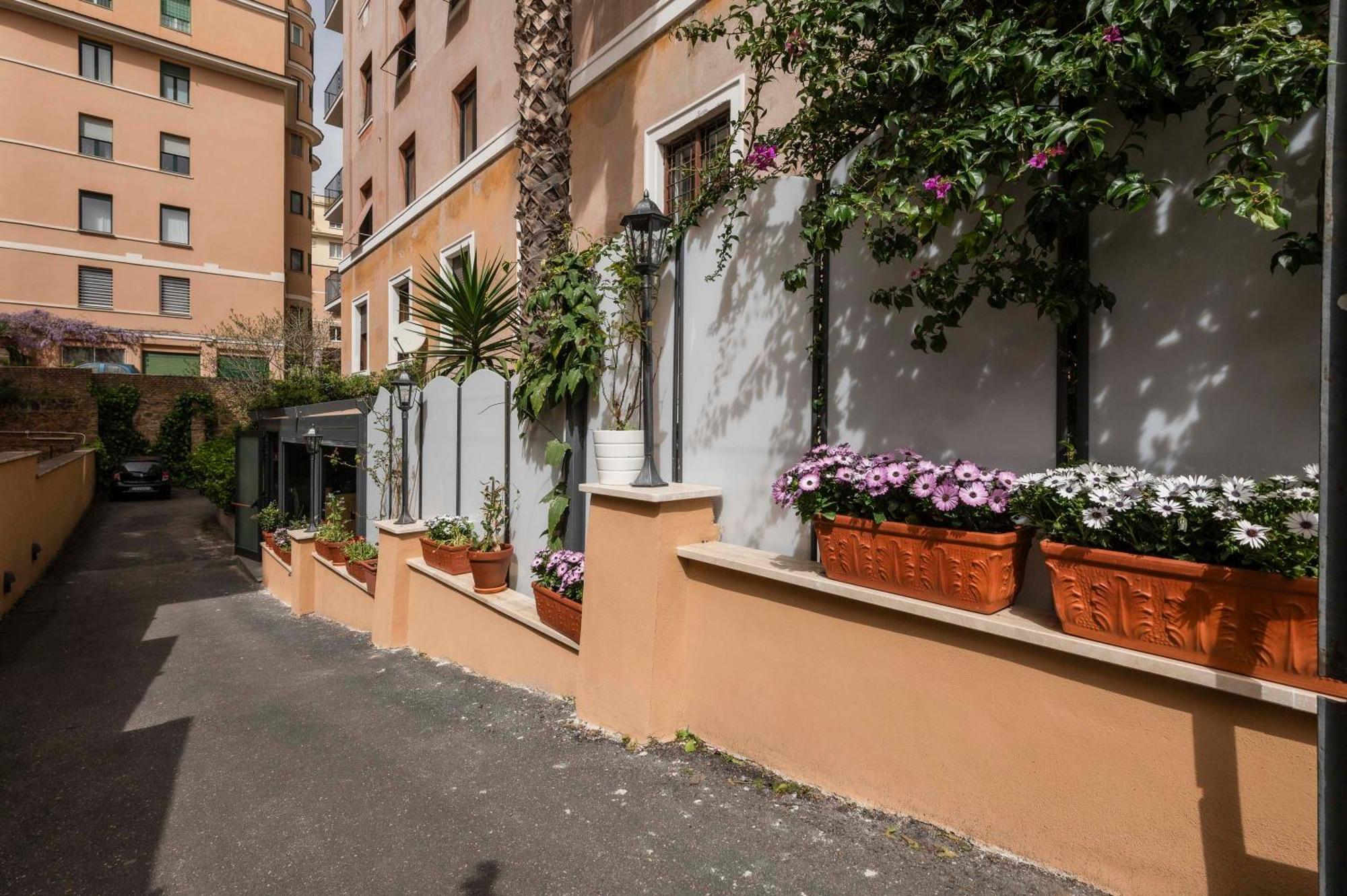 Hotel Valeri Roma Esterno foto